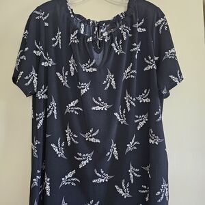 Worthington Black and White Patterned Blouse